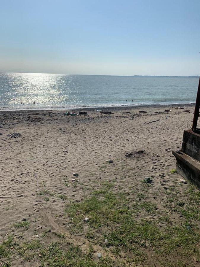 Отель "Чёрный Слон" Sukhumi Exterior foto